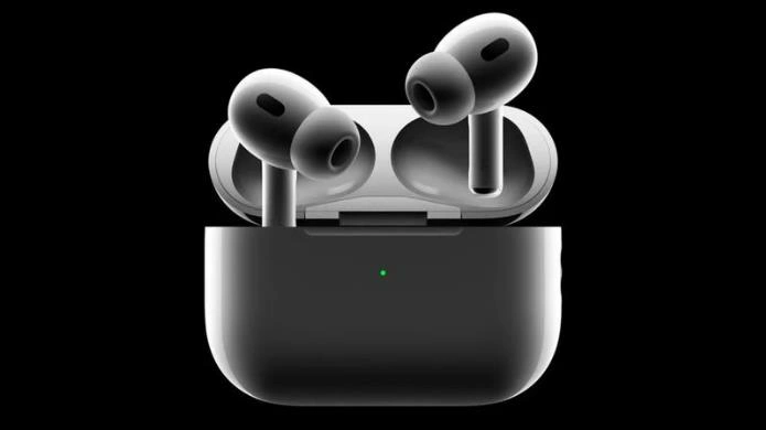 消息称苹果计划在iPhone 15发布会上发布带有USB-C充电盒的新款AirPods