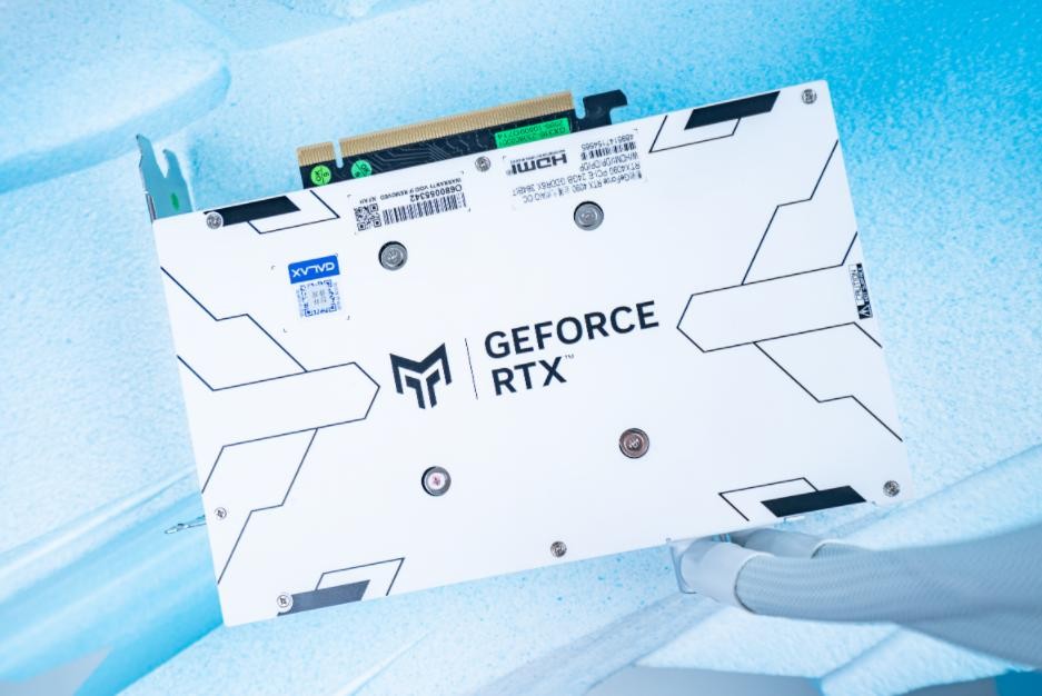 有見過滿載也不發(fā)燒的顯卡嗎？影馳 GeForce RTX 4090 金屬大師 AIO OC評測