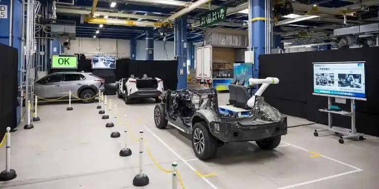 丰田展示下一代电动汽车生产线 希望赶上特斯拉