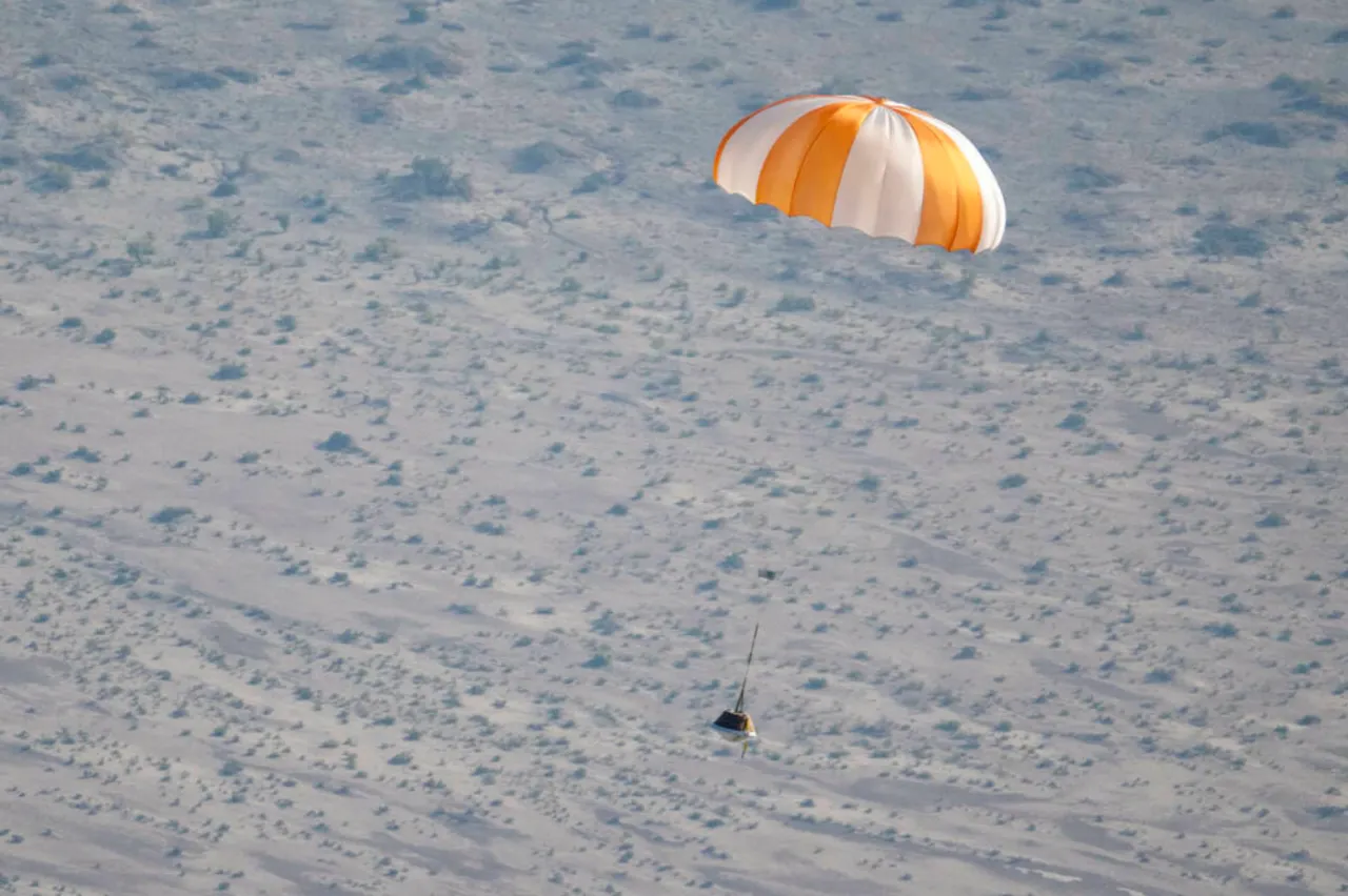 NASA航天器OSIRIS-REx即将返回地球 携带Bennu小行星样本