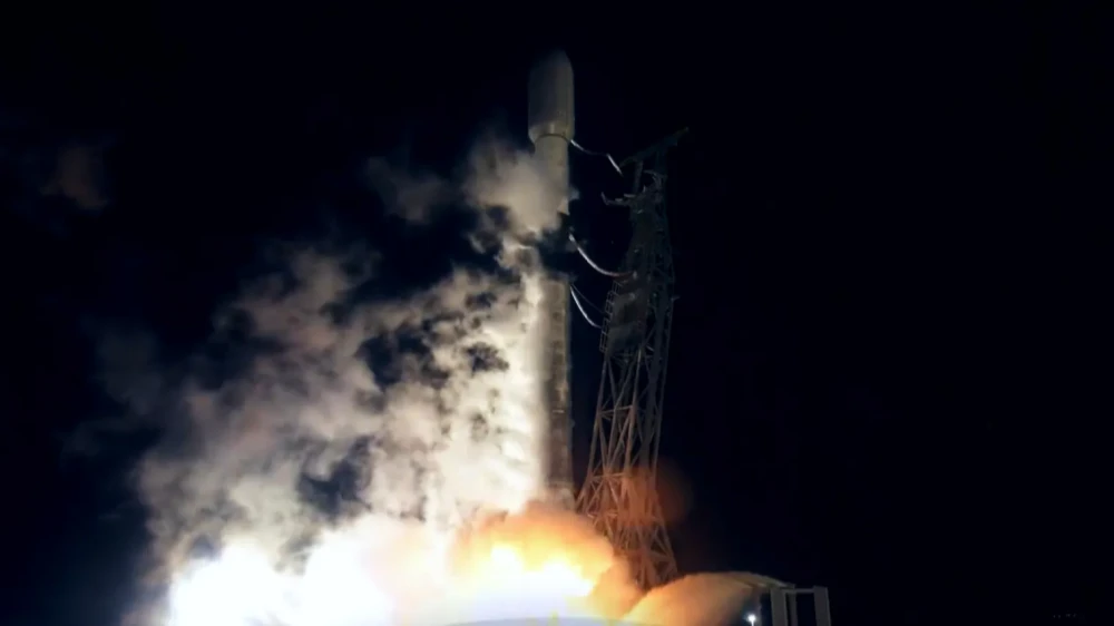 SpaceX猎鹰9号火箭发射21颗V2 Mini星链卫星 星链互联网用户破200万