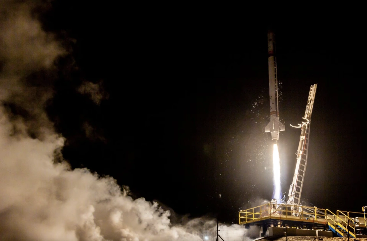 欧洲首次私人火箭发射 西班牙PLD Space公司发射可回收Miura-1火箭