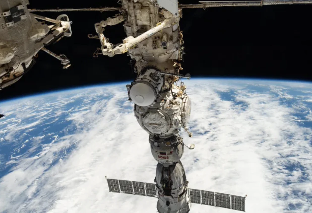 NASA证实：国际空间站俄罗斯科学号实验舱发生冷却剂泄漏