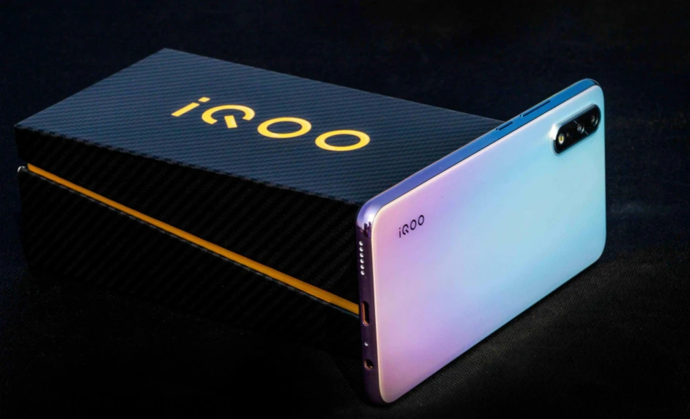 iQOO 12系列手机搭载V3芯片偏电竞向 有望支持《原神》手游