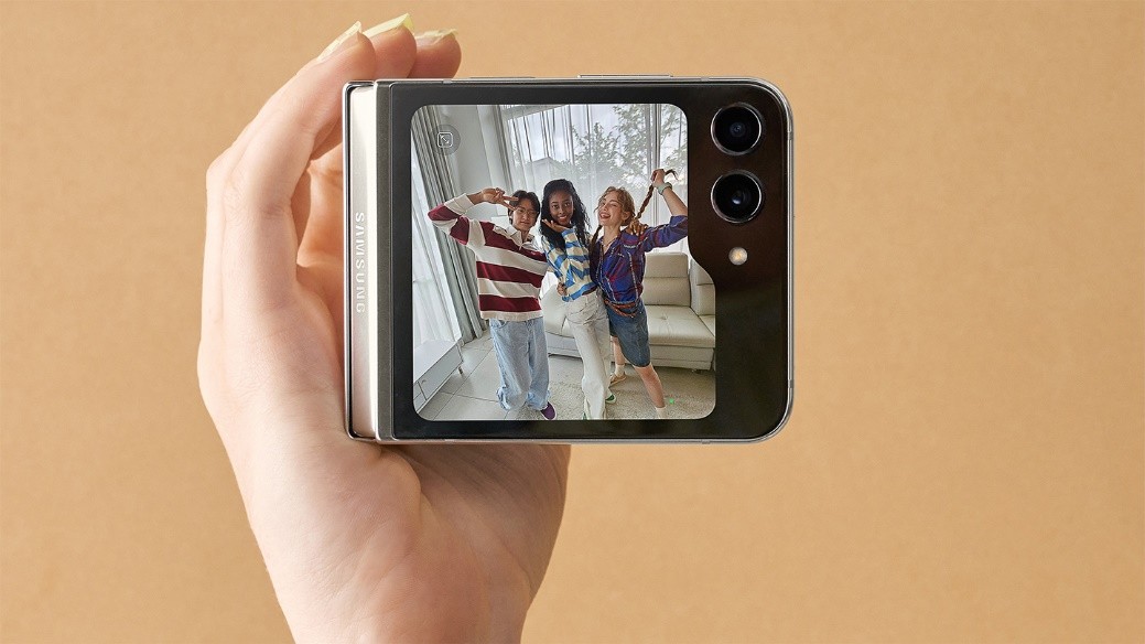 新一届社交神器 三星Galaxy Z Flip5让你的友情升温
