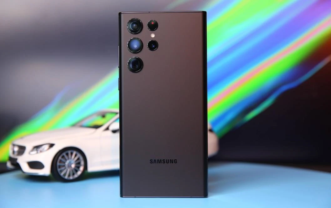 消息称三星Samsung Galaxy S24系列将成“有史以来最智能人工智能手机”