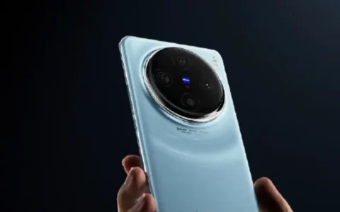 vivo X100 系列手机被曝3999元起   外观采用居中大圆环相机模组