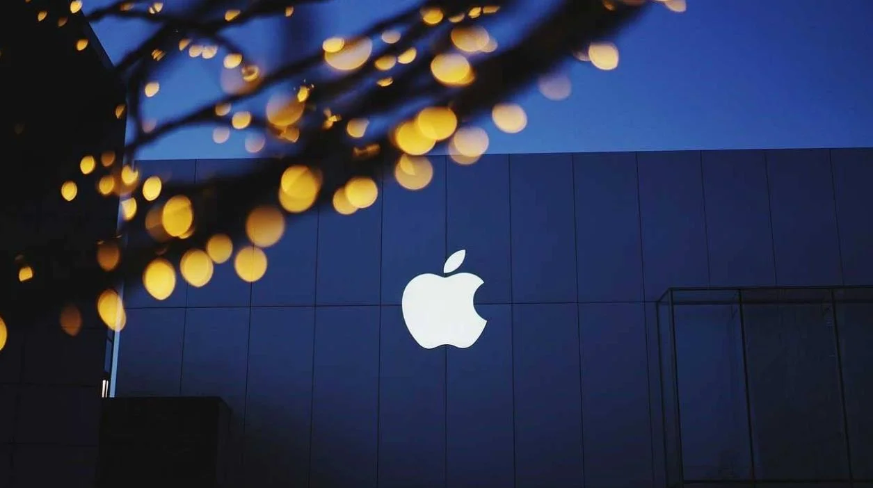 苹果Apple公布第四财季财报：营收895亿美元，同比下降4%