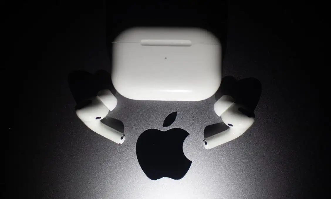 苹果Apple AirPods Pro(第二代)在亚马逊Amazon降价49美元