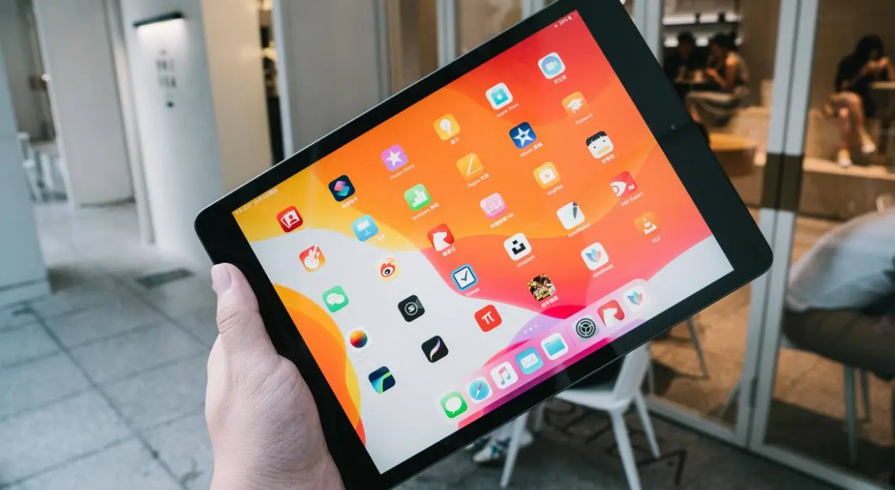 亚马逊Amazon黑色星期五：苹果Apple 10.2英寸iPad降至249美元