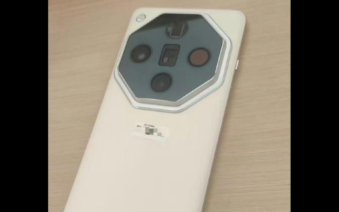 曝OPPO Find X7 Pro手机大概率选择圆形模组 搭载四摄双潜望镜