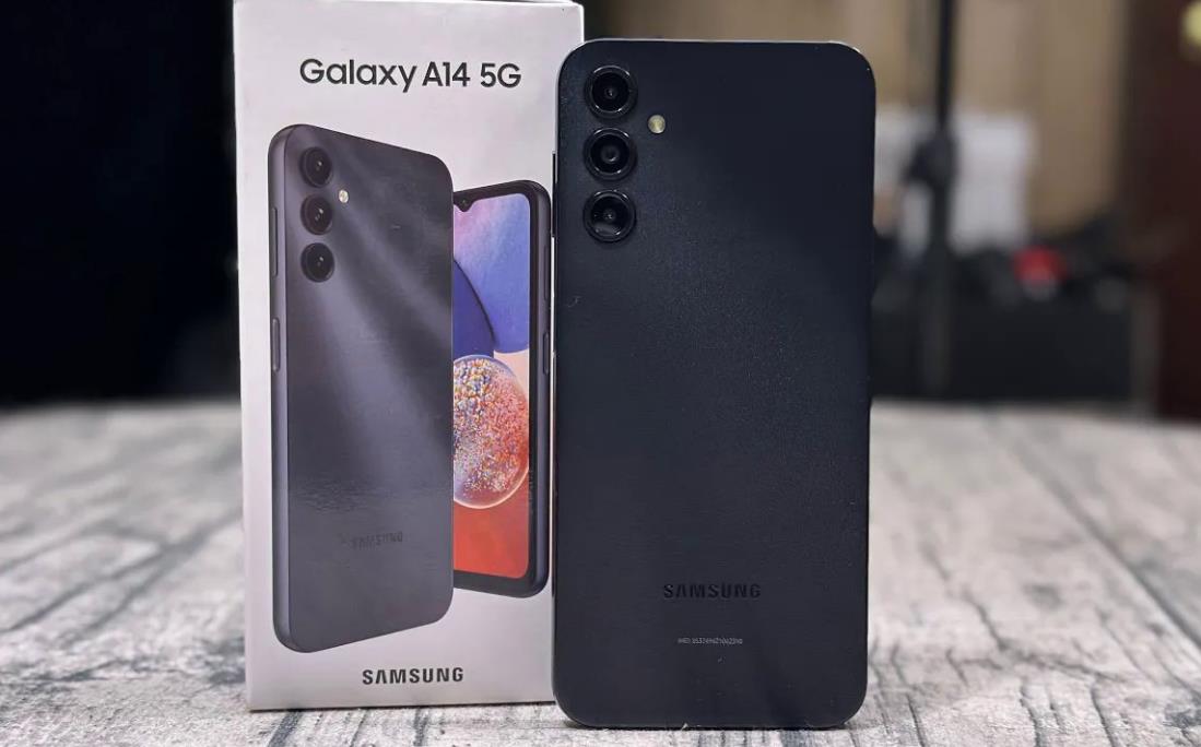 三星Samsung Galaxy A14 4G LTE翻新機在加拿大亞馬遜打折7% 優惠19加拿大元 售價160加拿大元