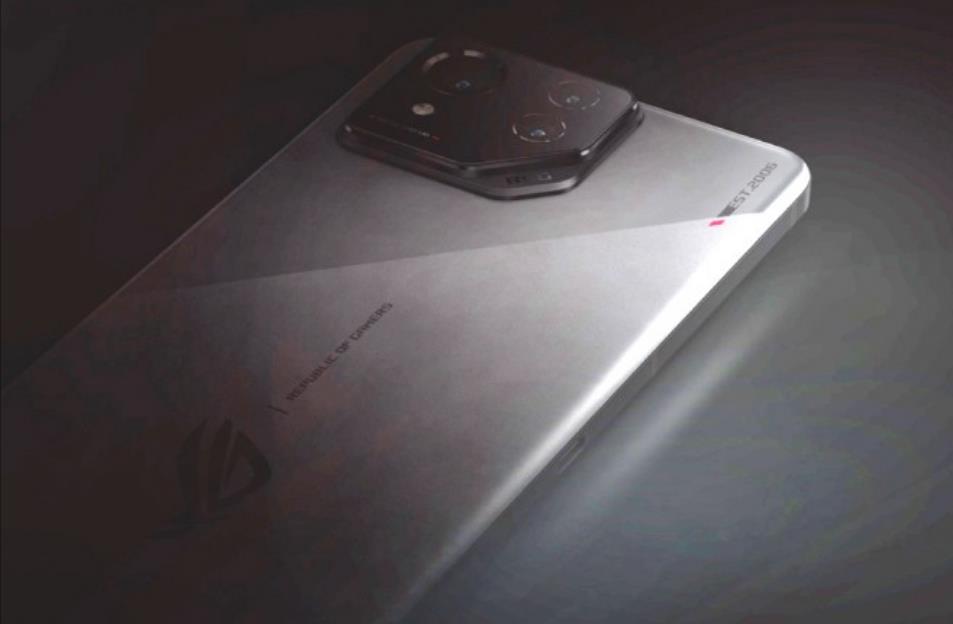 华硕ROG Phone 8正式亮相 采用全新背面设计