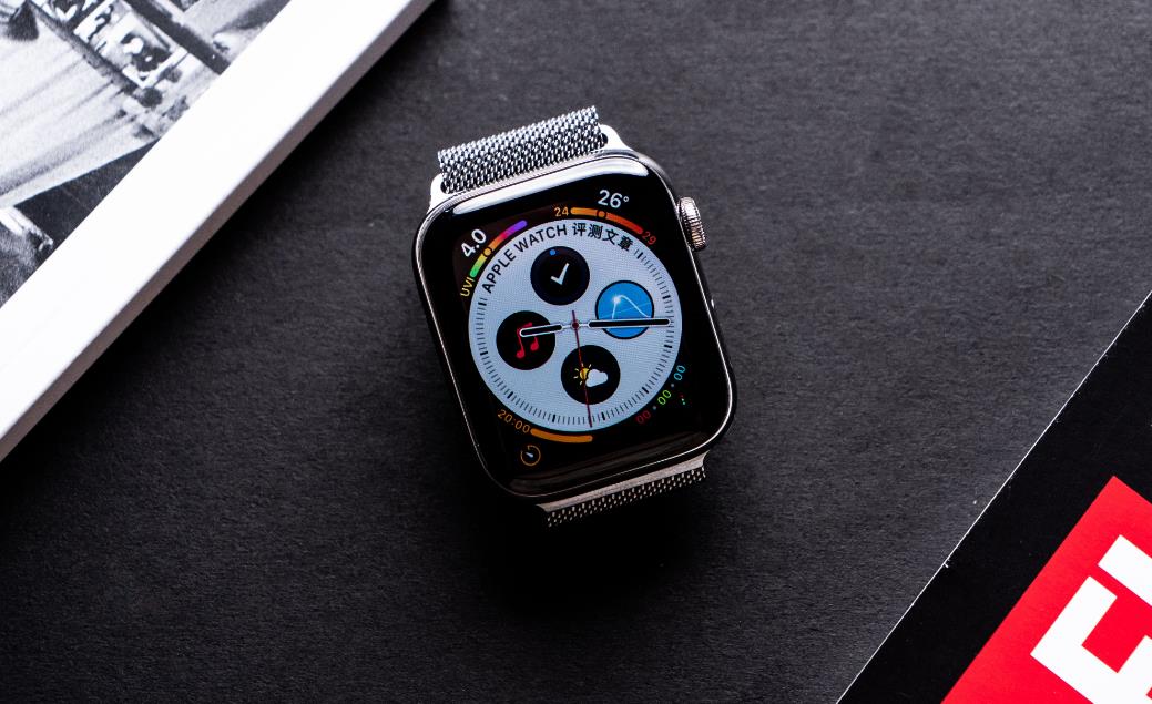 美国亚马逊优惠：苹果Apple Watch Series 9 GPS 45mm优惠70美元，售价359美元