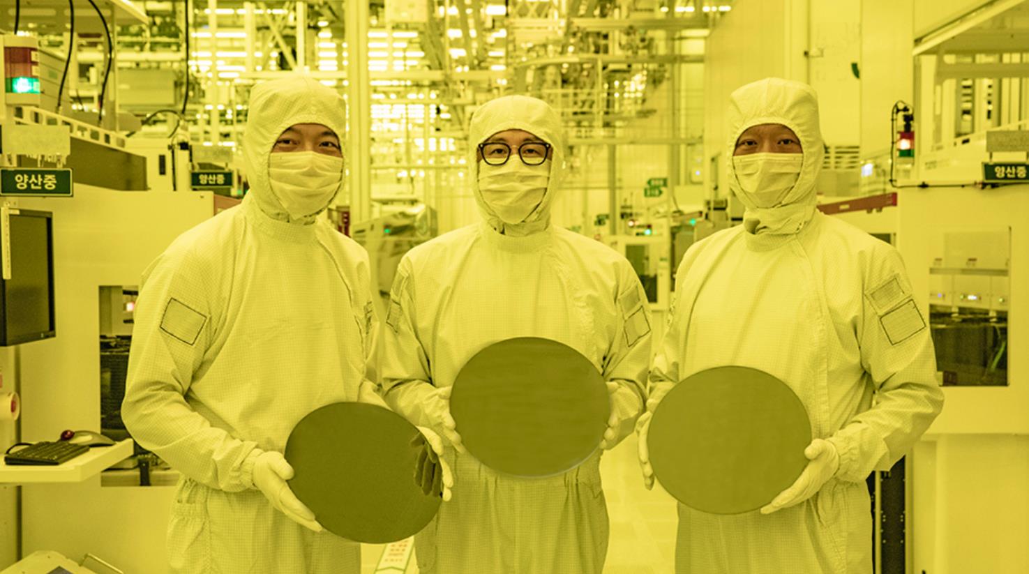 消息称高通Qualcomm未来旗舰骁龙芯片可能会使用三星Samsung的2nm工艺