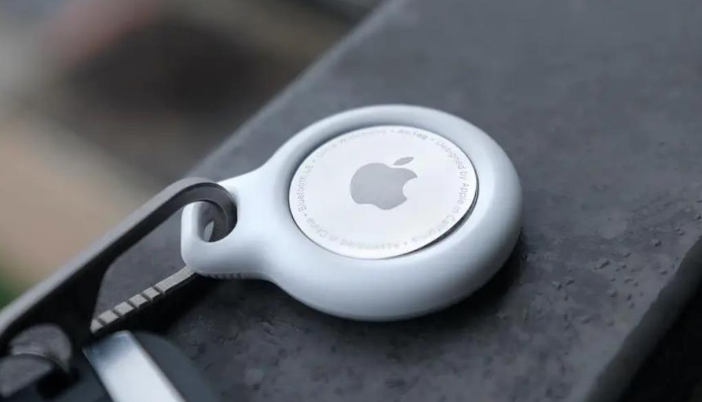 67%折扣 在美国Woot购买苹果Apple AirTag皮革圈只需12.99美元，限时优惠26美元