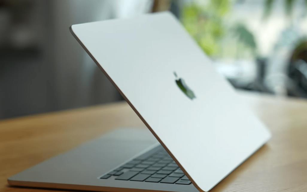 美國(guó)BEST BUY蘋果Apple M2 MacBook Air 13.6英寸筆記本電腦優(yōu)惠200美元，售價(jià)899美元