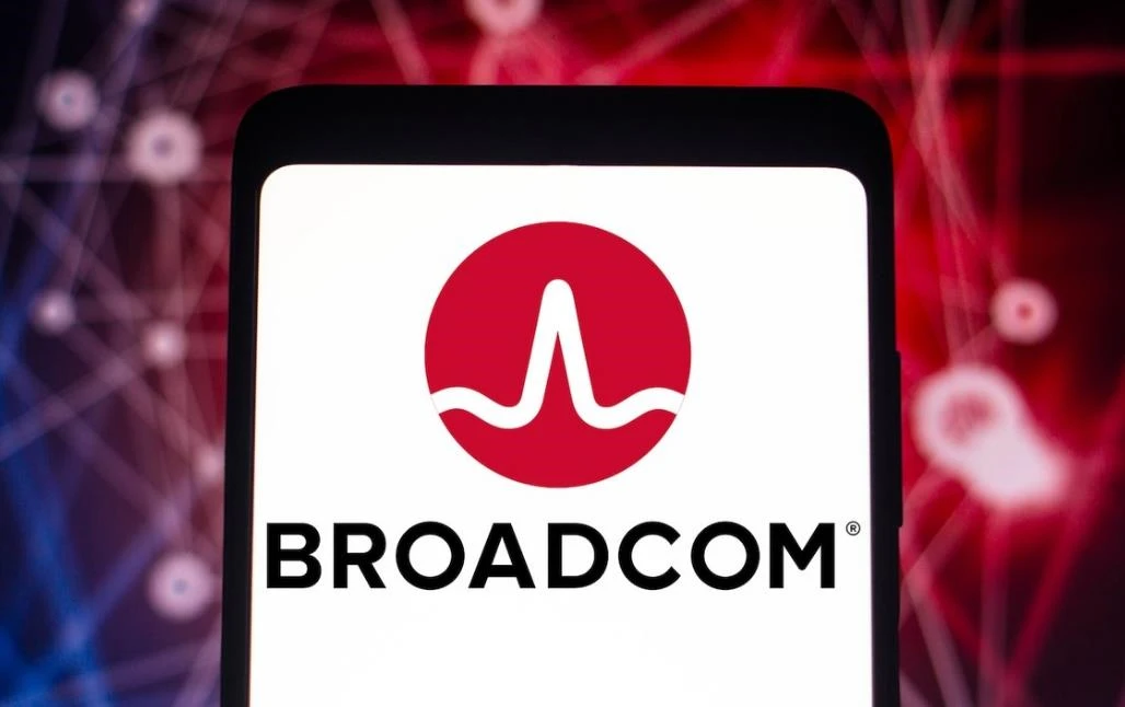 博通Broadcom重组VMware业务：合作伙伴计划终止，经销商面临重新签约