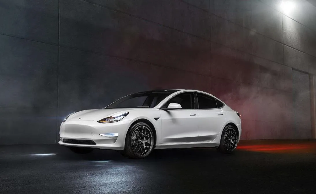 特斯拉Tesla调整Model Y型车里程预估值 更接近现实？