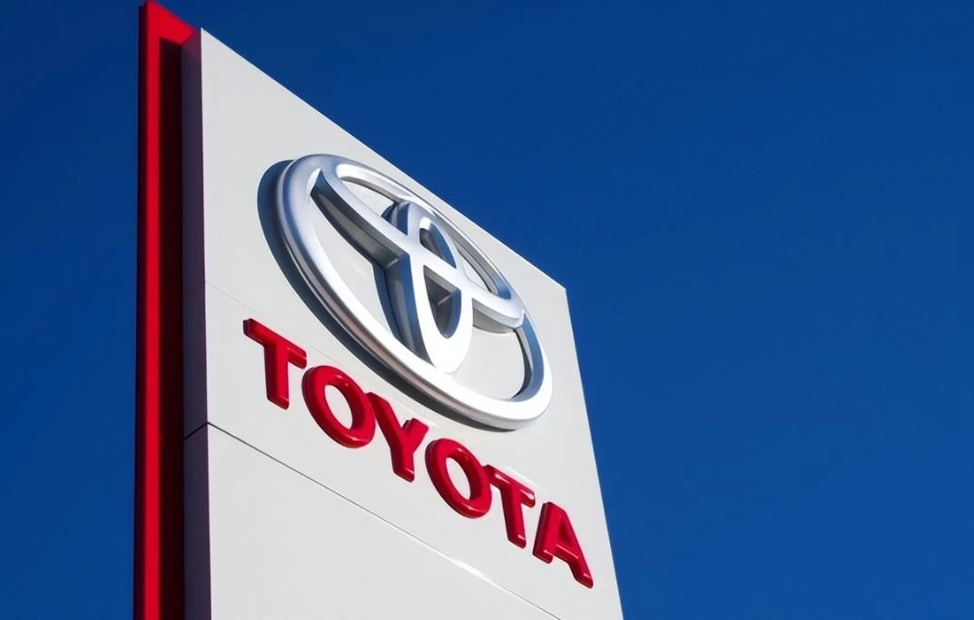 消息称丰田汽车TOYOTA将于周一重启日本工厂生产 但1月15日后生产计划将另行决定