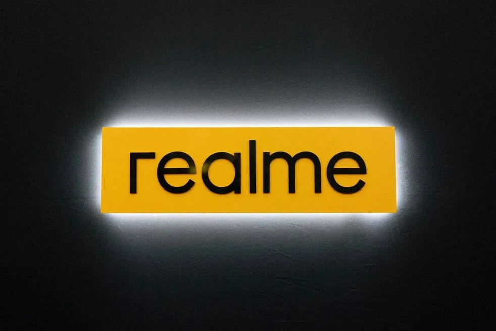 消息称Realme将与高通Qualcomm合作推出具有潜望镜相机技术的智能手机