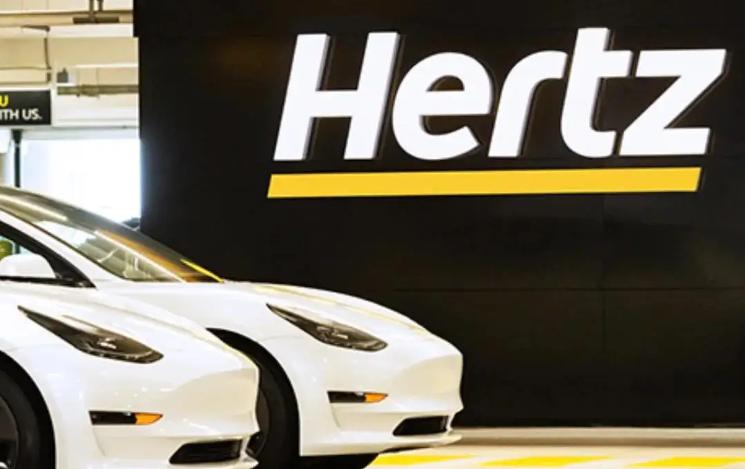 赫兹Hertz调整电动汽车战略：出售三分之一车队转向内燃机