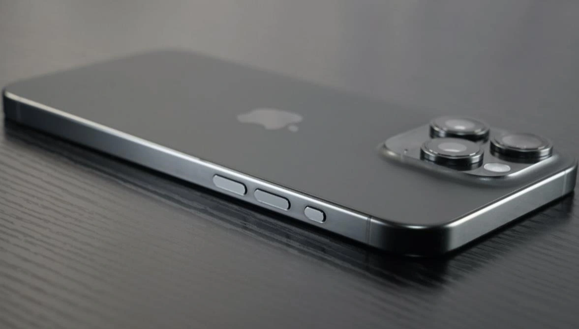 传闻苹果Apple考虑升级iPhone 16存储技术：从TLC转向QLC