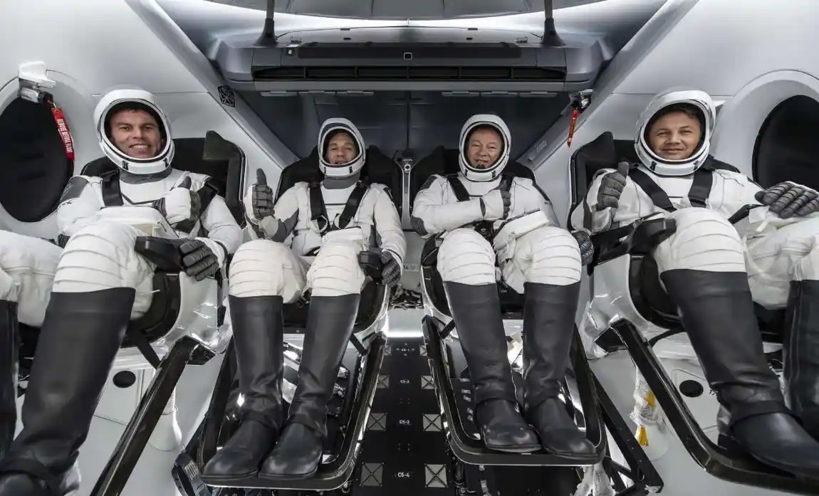 SpaceX猎鹰9号成功执行Axiom-AX-3任务 一组宇航员被送上国际空间站