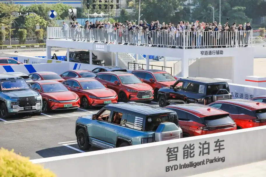 2024比亞迪夢想日：行業(yè)首發(fā)整車智能戰(zhàn)略，重新定義真正的智能汽車