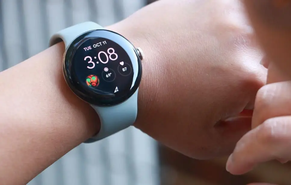 传闻谷歌Google将推出两款尺寸Pixel Watch 3：Pro / XL版本
