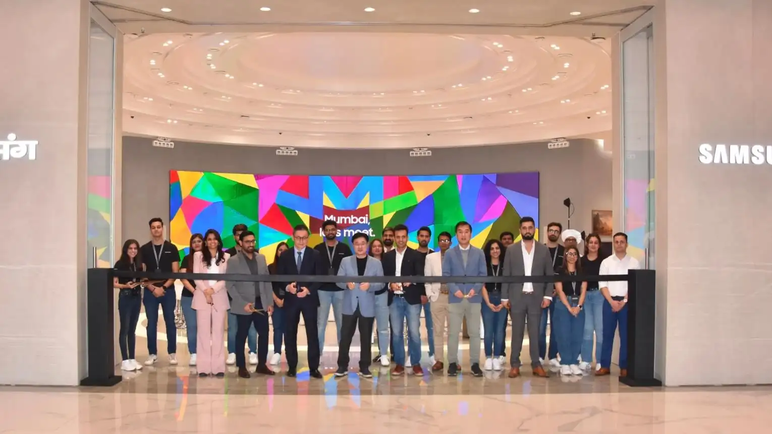 三星Samsung印度首家O2O零售店开业：打造沉浸式购物体验