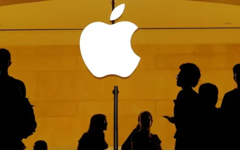 苹果Apple新动向：微信双开、iOS 18新功能及持续采用高通基带