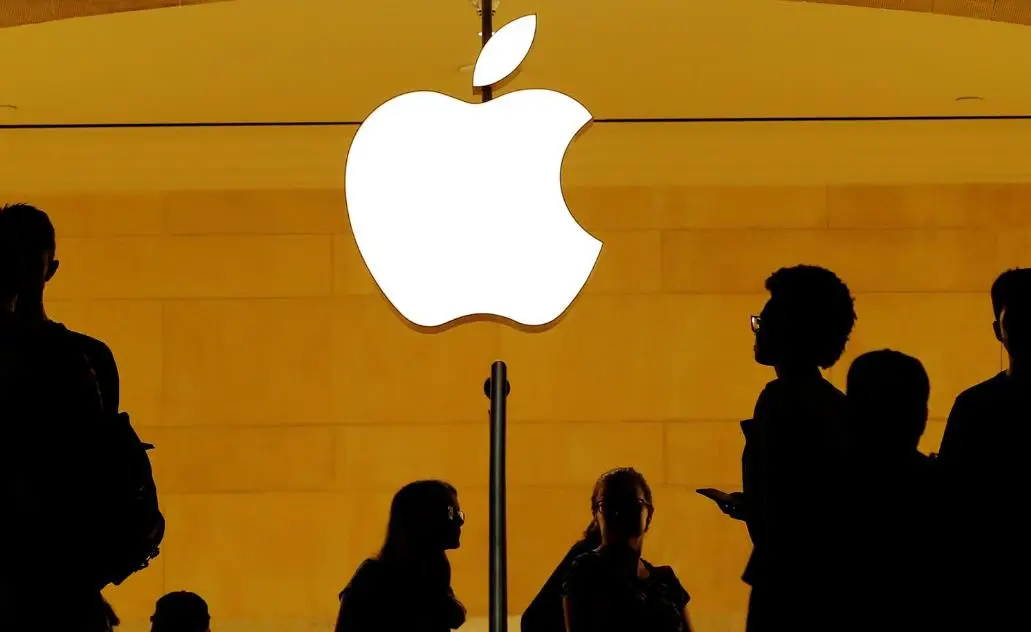 苹果Apple新动向：微信双开、iOS 18新功能及持续采用高通基带