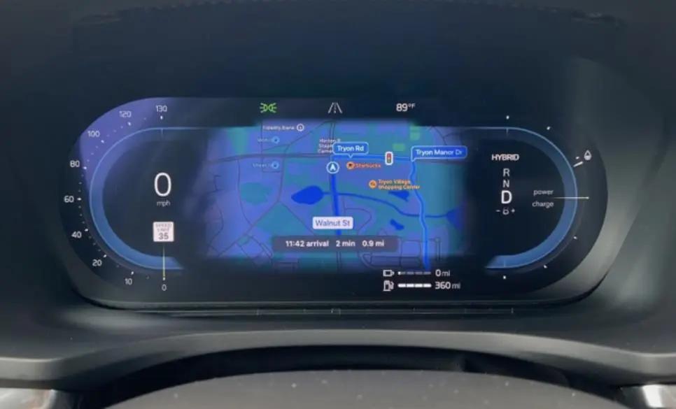 苹果iOS 17.4测试版增强CarPlay功能 提升驾驶体验