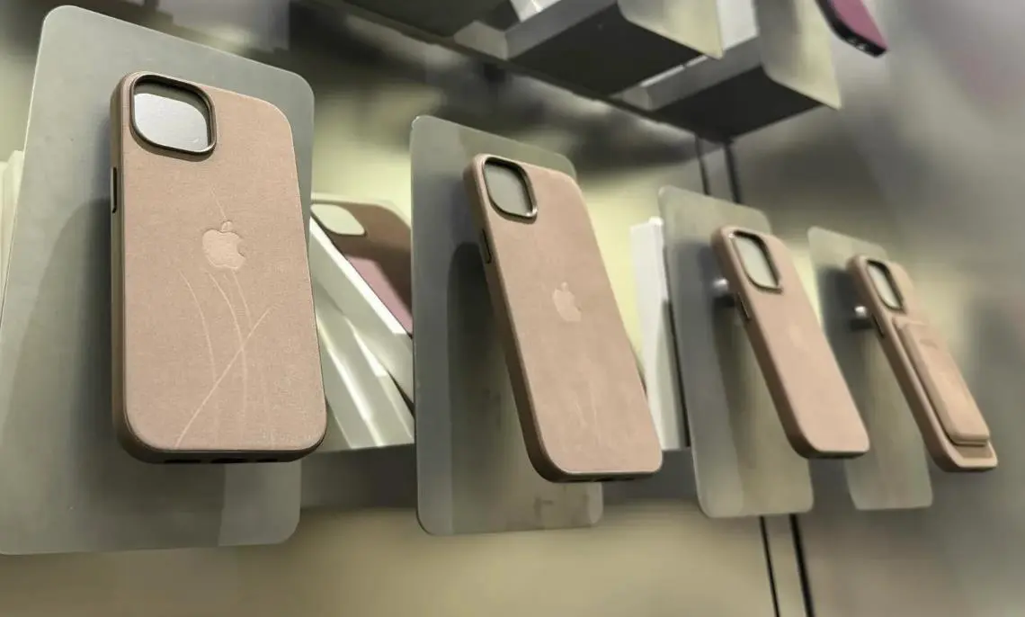 苹果iPhone 15系列精织斜纹保护套遭用户吐槽