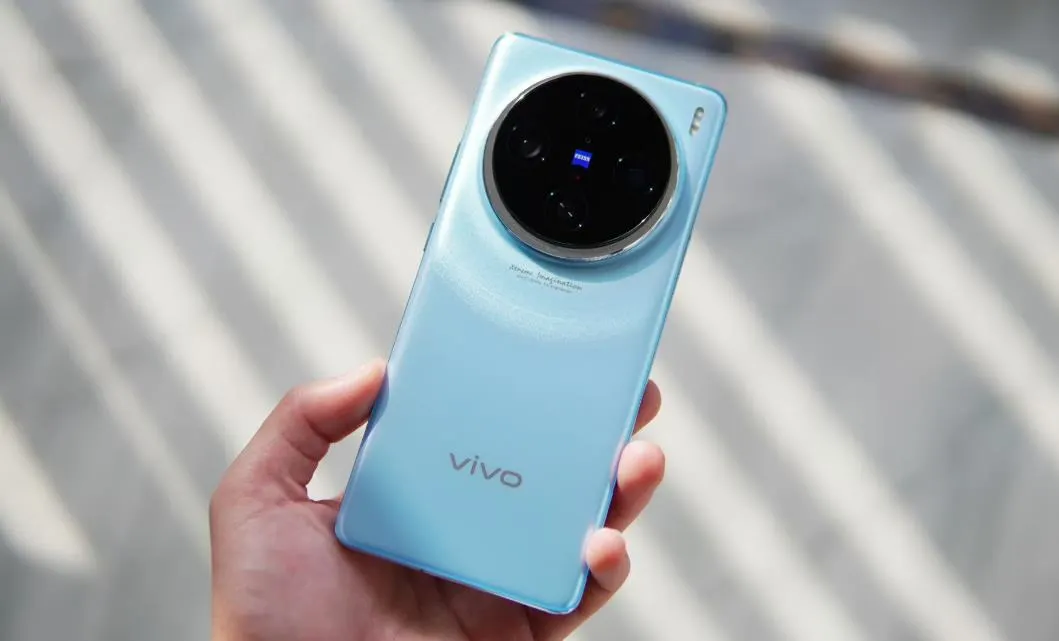 vivo X100 Ultra發(fā)布時間預測：技術(shù)革新與市場期待的交匯點