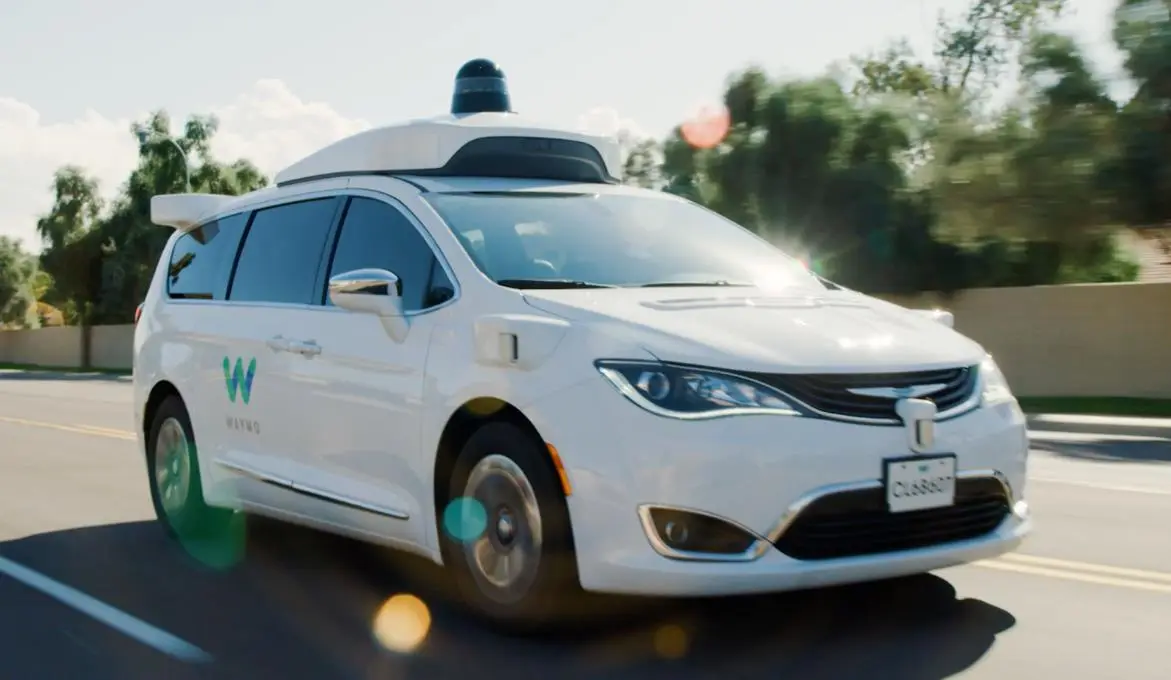 谷歌无人驾驶公司Waymo在洛杉矶推出公众出租车服务
