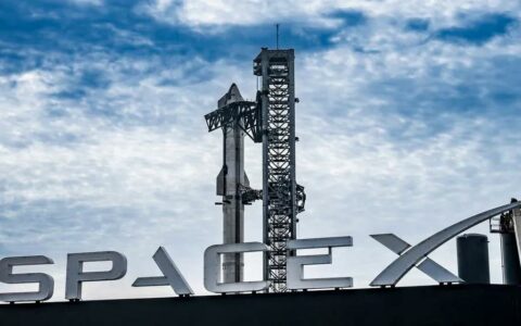 SpaceX内部文件曝光：员工持股回购条款引争议