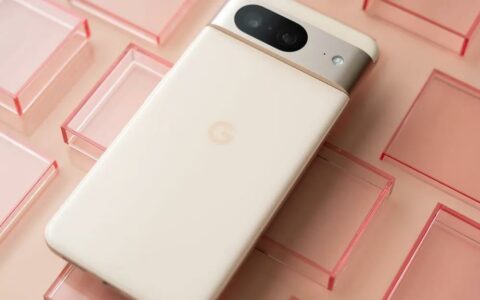 谷歌将为Google Pixel 8手机引入Gemini Nano模型，新增录音总结与智能回复功能