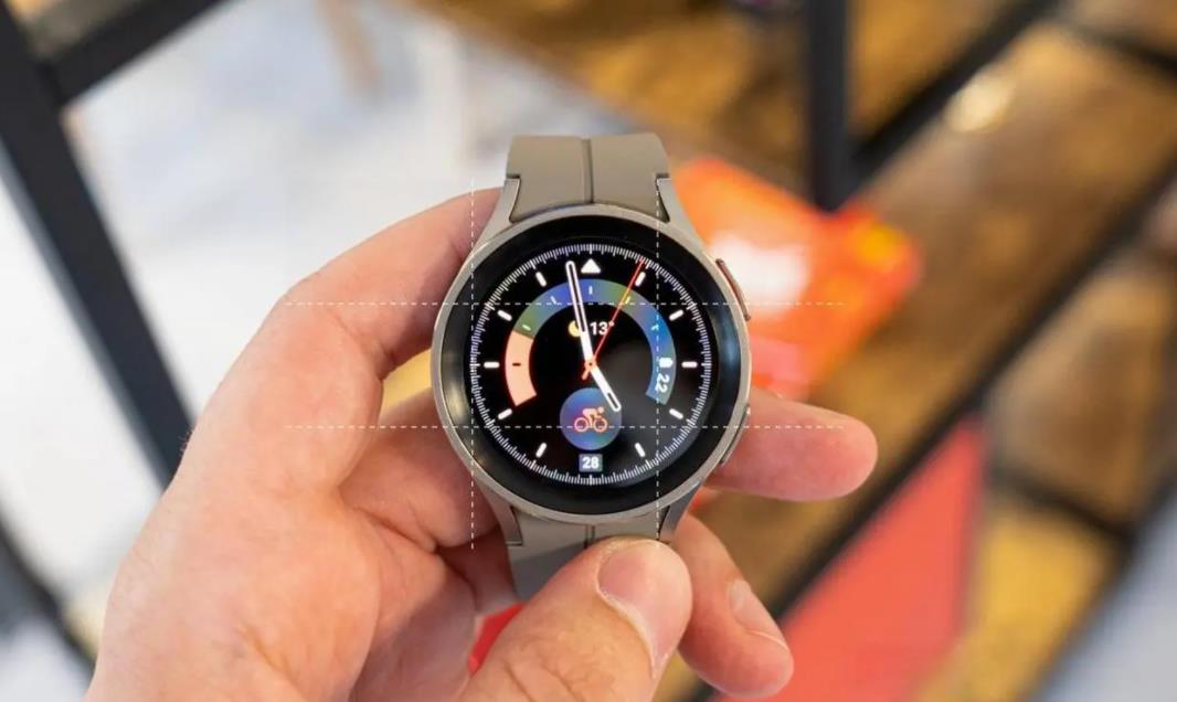 三星Galaxy Watch 7 Pro电池曝光，预示大容量新品即将上市