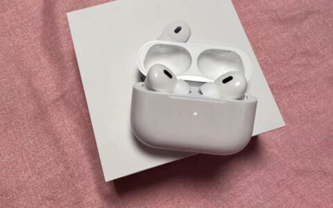 苹果AirPods Pro 2 vs AirPods 3：音质之巅与舒适之选，哪款更适合你？