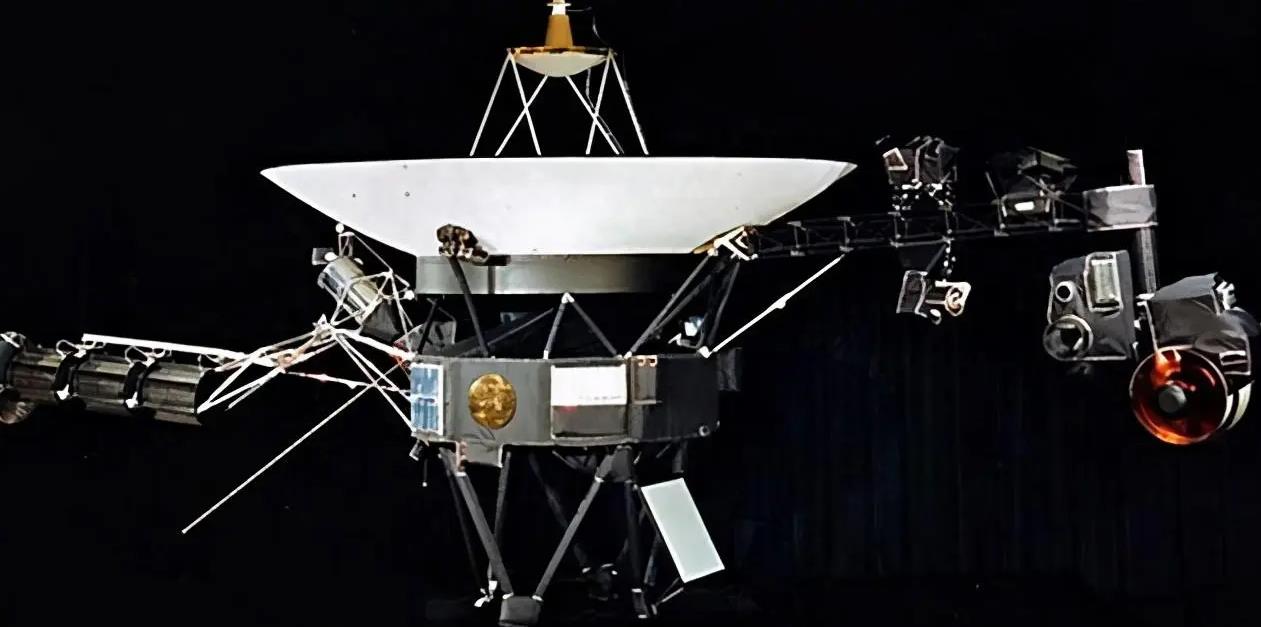 NASA旅行者一号探测器恢复通信，失联五个月后再获重要进展