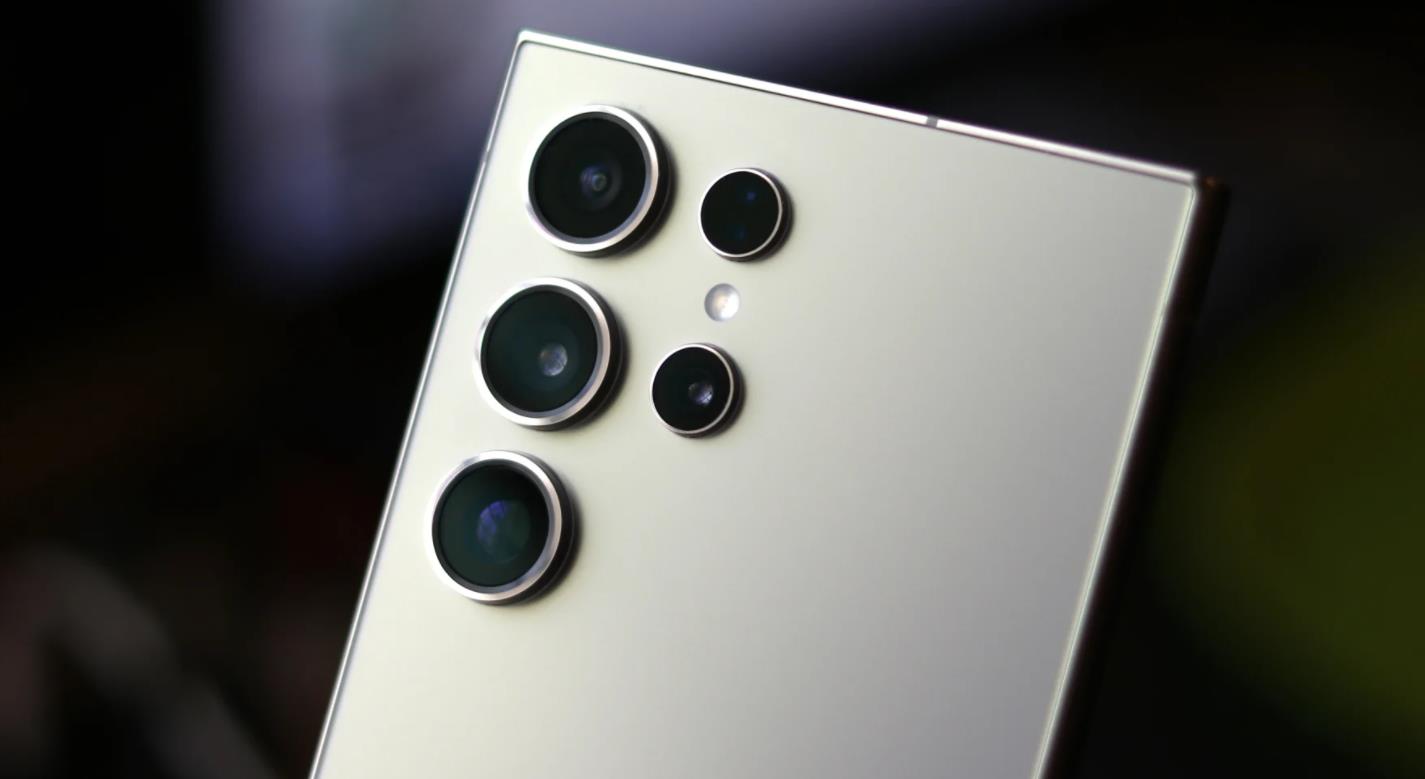 三星Galaxy S24 Ultra相机软件更新推迟，专注于One UI 6.1推送