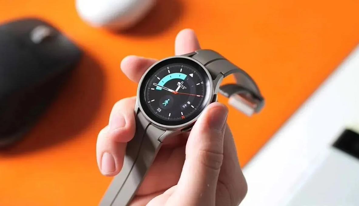三星Galaxy Watch 7 Ultra曝光：或配血糖监测功能，引领健康智能新潮流