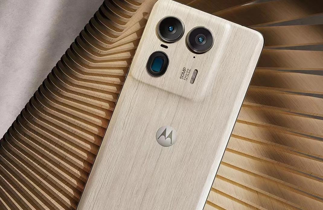 摩托羅拉moto X50 Ultra規(guī)格曝光：搭載驍龍8s Gen3處理器