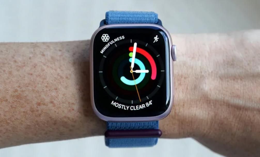 苹果Apple Watch Series 9美国亚马逊限时大促：直降130美元，仅售399美元