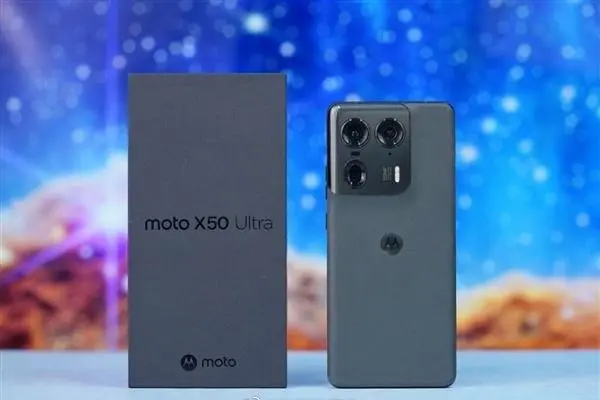 MOTO x50 Ultra揭秘：聯想小天AI如何改變你的日常？