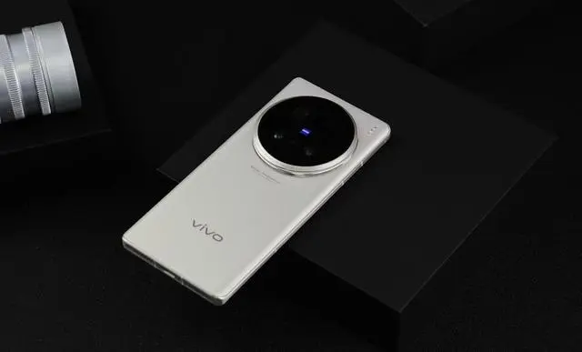 口袋里的私人攝像師：vivo X100 Ultra影像旗艦深度體驗(yàn)