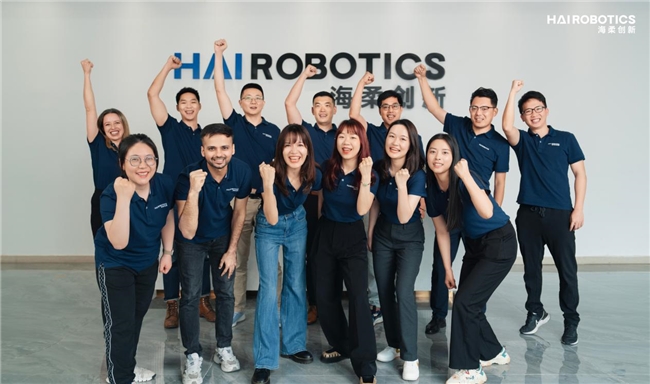 海柔创新创始人团队荣获香港2023青年企业家杰出领袖称号