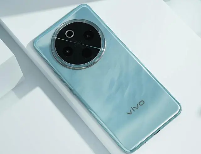 vivo Y300 Pro體驗(yàn)評(píng)測(cè)：續(xù)航和體驗(yàn)都是滅霸級(jí)別